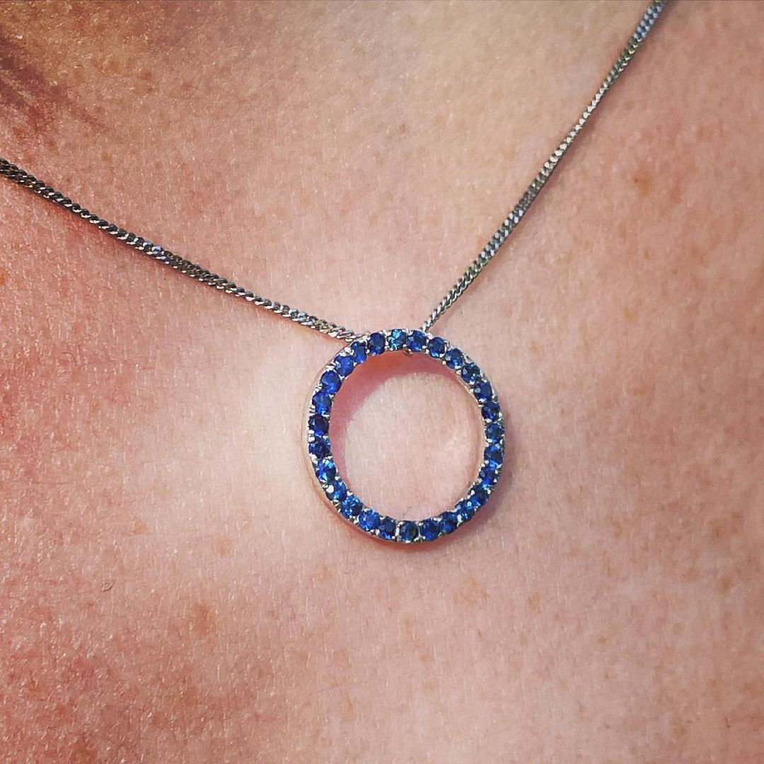 Blue Sapphire circle of life pendant. 

#sapphire #sapphirependant #circleoflifependant