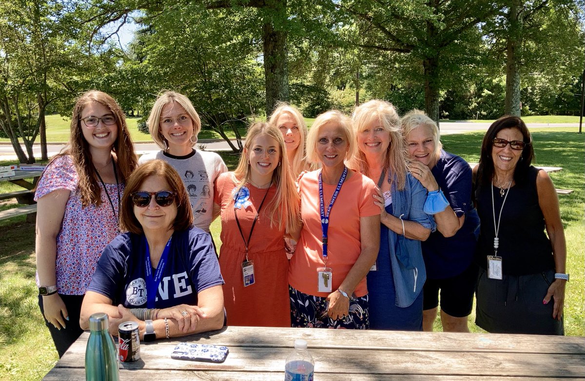 Vicki Krampf tweet media