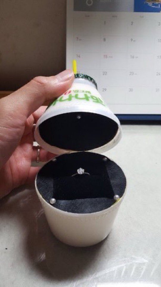 piwonsstar's tweet image. “how would you ask seonghwa in marriage?”

shinestars: