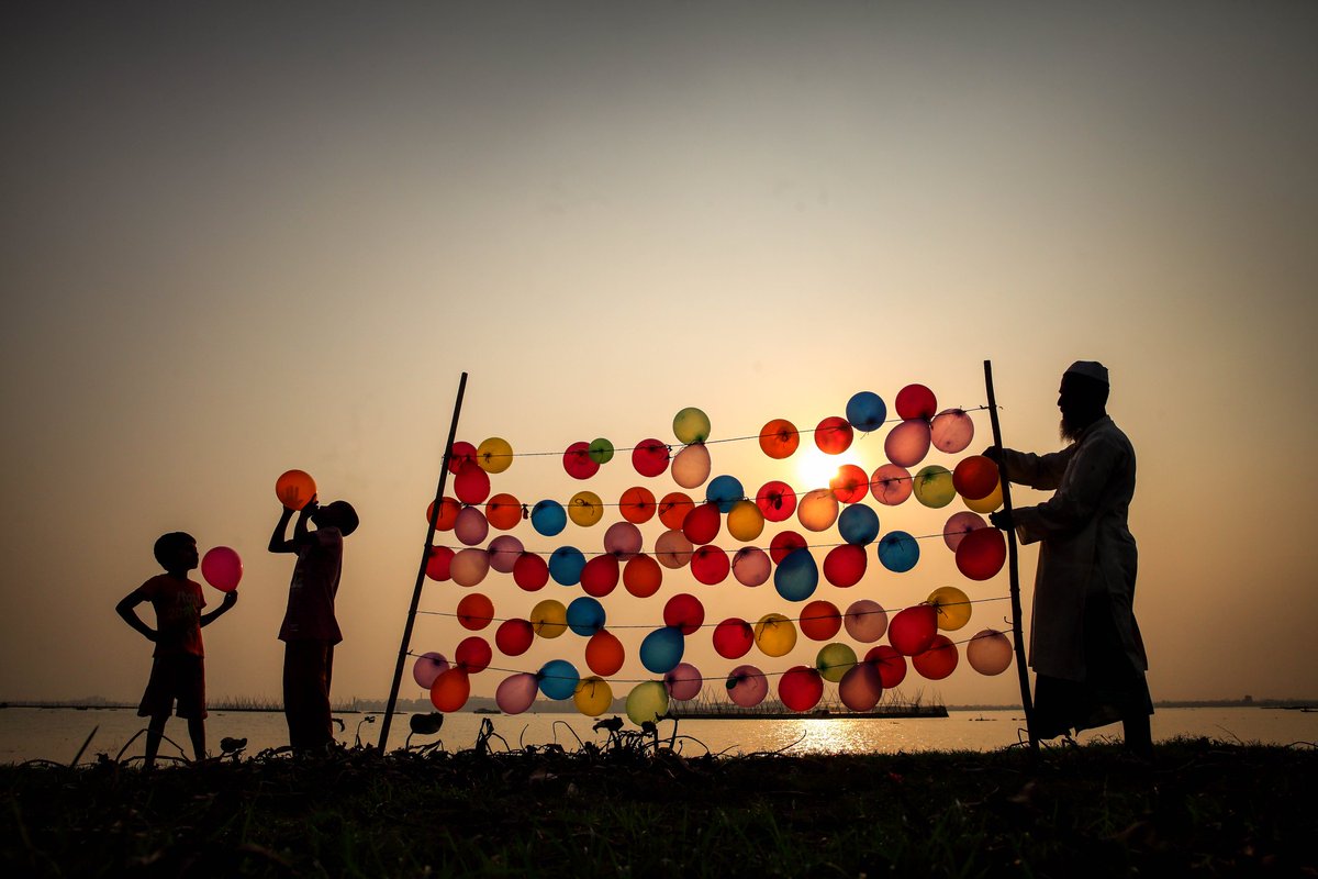 Bangaldesh #photography #photographerfrombangladesh #streetphotography #mouaysha #childhood #childhoodmemories #colorphotography <a href="/aysha_mou/">Mou Aysha</a>
