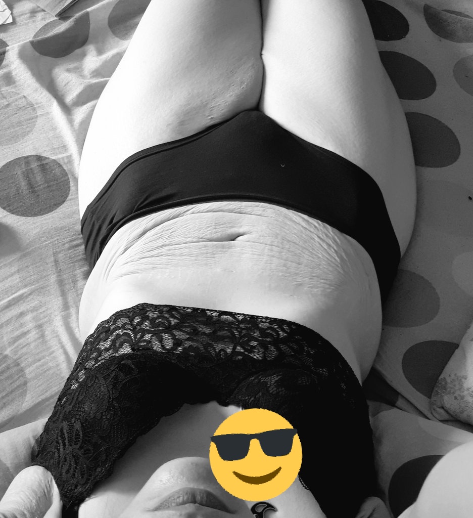 BrainBrokn's tweet photo. #mutbild

Ich mag mein Körper nicht leiden😶
Aber ey es ist echt warm
Und drin darf man das 😅

Habt einen schönen Tag mit ganz viel Eis 💚 https://t.co/wTK3oigd4i
