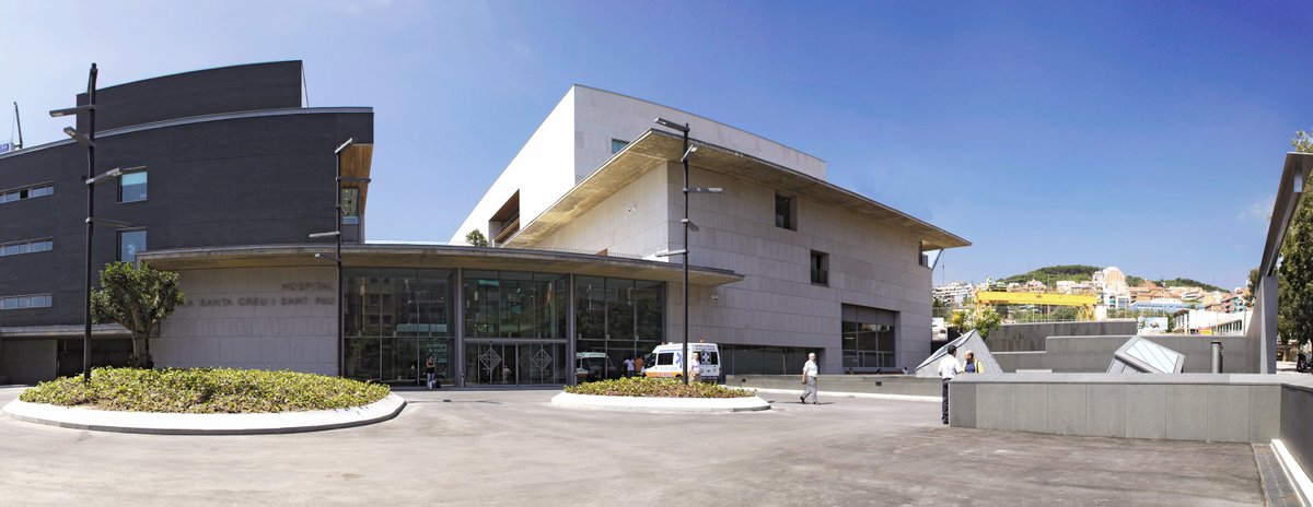 OFERTA DE TREBALL PER A INFERMERES:
Lloc: Punt de Vacunació - <a href="/HospitalSantPau/">Sant Pau - Campus Salut Barcelona</a> 
Durada del contracte: 6 mesos
Temps contractat: 100%
Torns: matins ò tardes

Si hi estàs interessada, envia'ns el teu Currículum a seleccioinfermeria@santpau.cat.