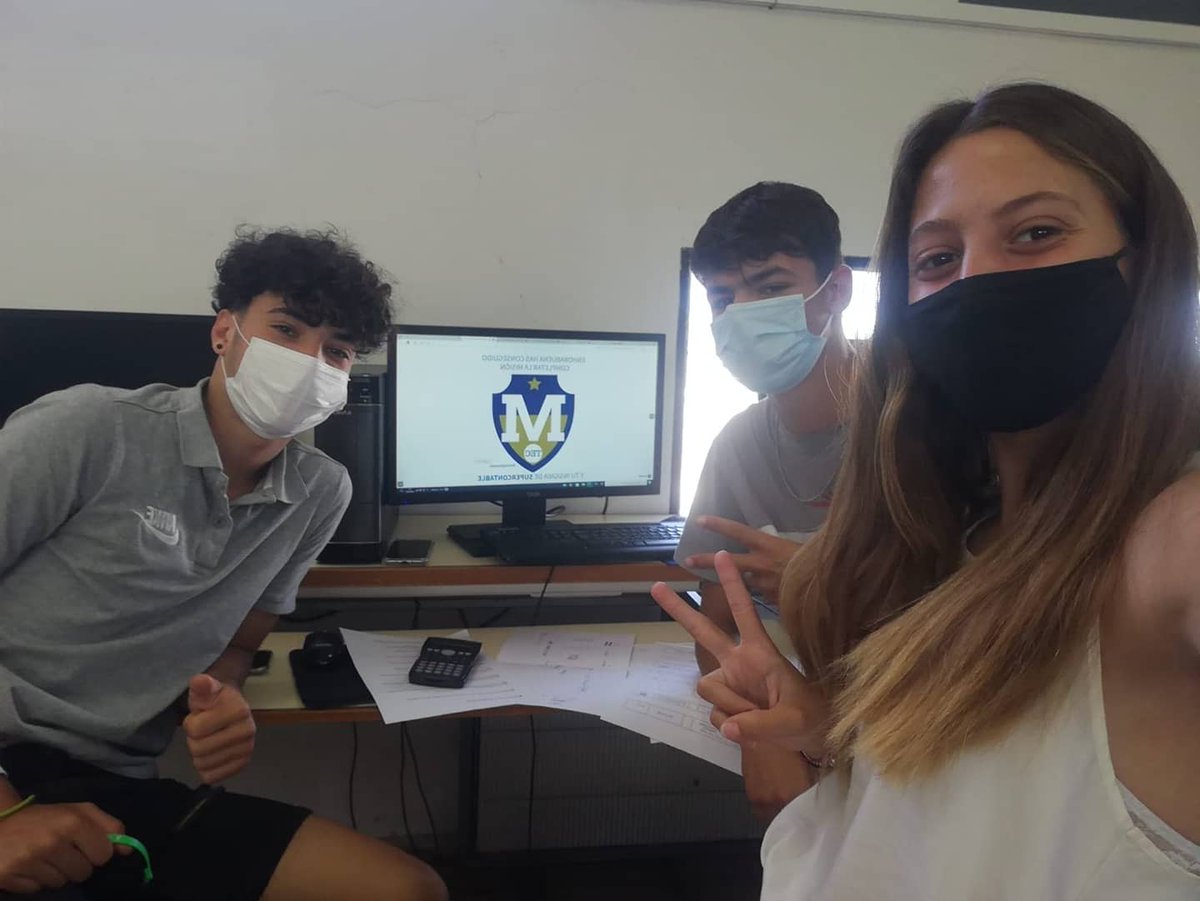 Fund_Flors's tweet photo. En Gestión Administrativa, hacer un escape room para acabar Técnica Contable mola. Pero hacerlo compitiendo online con los alumnos del centro Ntra. Señora de la Asunción de Benaguasil ha sido especial.
Gracias @coralgramada por compartir. https://t.co/3UgbRpPISu