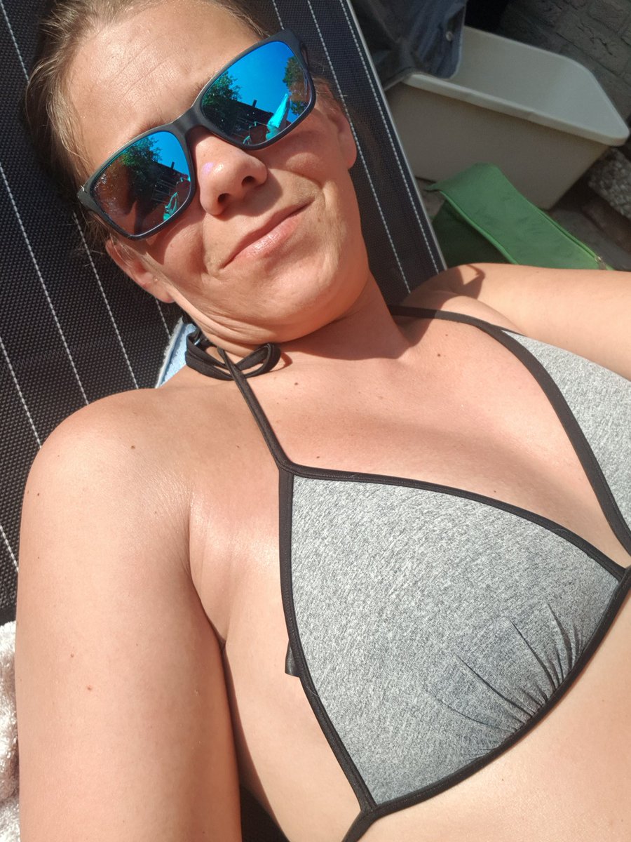 _mistymisty's tweet photo. Genießt ihr auch die grosse Hitze  so wie ich? https://t.co/PaKhOcHaWa