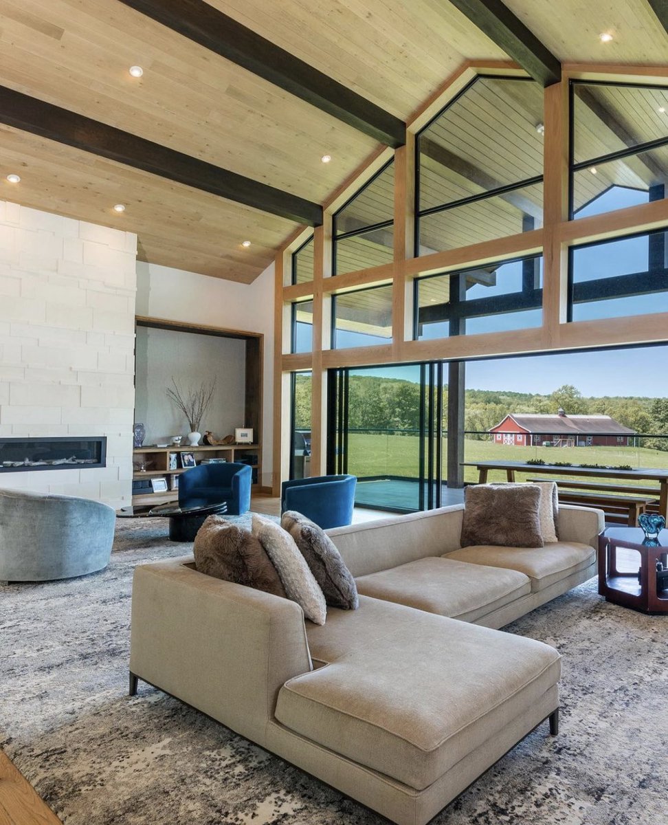 House_Flippin's tweet photo. Custom built home https://t.co/wkZPgiwd4n