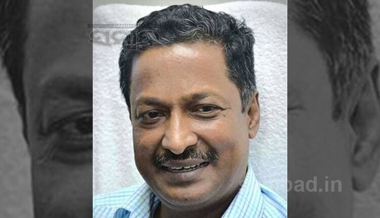 sambad_odisha's tweet photo. ନ୍ୟାସନାଲ ଅଥିରିଟି କେମିକାଲ ୱିପନ୍ସ କନଭେନସନର ଅଧ୍ୟକ୍ଷ ହେଲେ ଓଡିଆ ଆଇଏଏସ ମନୋଜ ପରିଡା

https://t.co/r0mfknTbY0

#NationalAuthorityChemicalWeaponsConvention #Chairman #ManojParida #Odisha #Sambad https://t.co/uF6c3mm47T