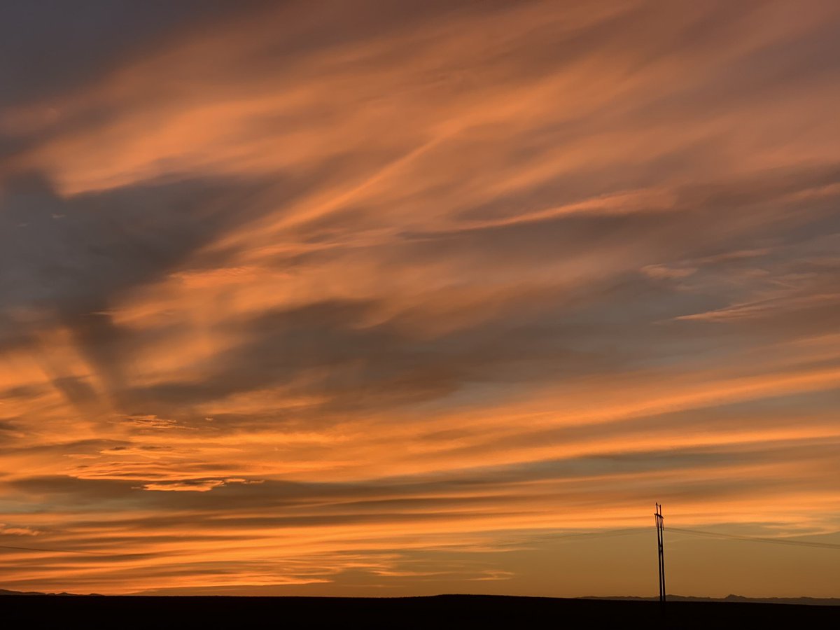 Love my Wyoming sunsets! How ‘bout you?