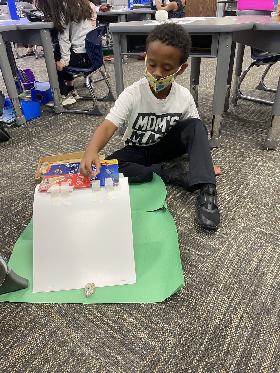 SherylLynnLope2's tweet photo. PLTW~ Pushes and Pulls! We tested our designs today to solve our problem! We did it! We moved all the rocks 🪨 from the yard! #ic2021 #icjumpstart https://t.co/awlEwXsSdz