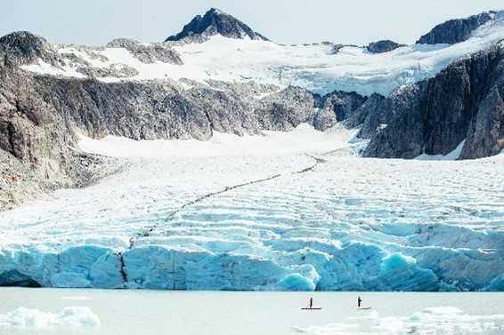 Fun Fact: Alaska is home to over 100,000 glaciers, including North America’s largest – the 122-mile-long Bering Glacier.