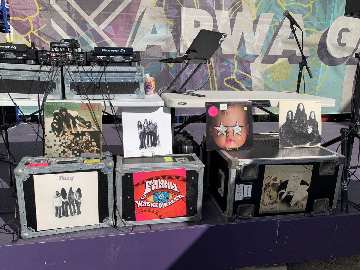 FannyTheMovie's tweet photo. VIP @framelinefest party wFanny director @BobbiJoHart and Fannny bandmates @KapwaGardens w/Fanny LP’s spinning and live performances by @briehead and Ukelenny (Fanny drummer Alice de Buhr approves!) @rocks_fanny @FannyWalked https://t.co/vFFP6q9WhQ
