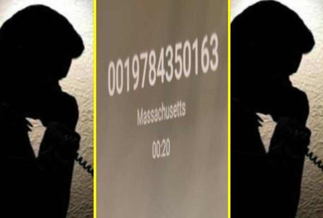 Hombre Llorando En El Suelo En El Baño Imagen de archivo - Imagen de  soledad, ansiedad: 246408251, image size:1079x729