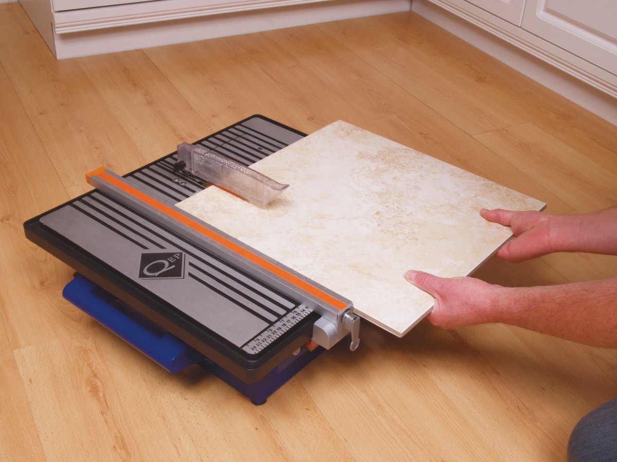 HomeluxQEP's tweet photo. With Fathers Day fast approaching, we're gifting one of you a Vitrex Power Pro 750 Wet Saw worth over £150.00.
 
For a chance to win, like &amp; share this post and share your worst DIY disasters in the comments! https://t.co/QVUVg2y1Zc