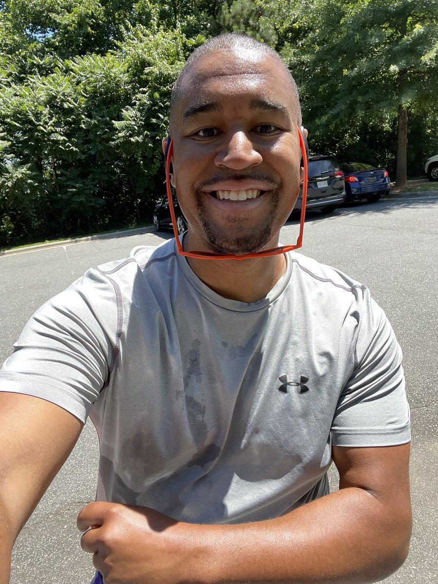 ThatsMrWhite's tweet photo. Day 4️⃣4️⃣9️⃣!! Jogged a mile as fast as I could. Got it in 8:36 outside!! Walked for another hour 3.75 miles. Let’s go!! @YouCantUntil @IanBlairFal @DavidTWGoliath @KimSandFit31 @shellfarmer @irishlifter18 @FitasaMamaBear @Dallas_In_DC
@packersfan86 #ChaseYourInfinity https://t.co/Etmn1Z90EO