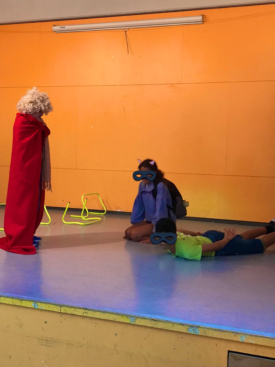 MariaRoigB's tweet image. To be honest, I’m proud🤣 It has been so much fun seeing them prepare the play and doing it! 🎭👏🏼 #EnglishProject #TheLittlePrince