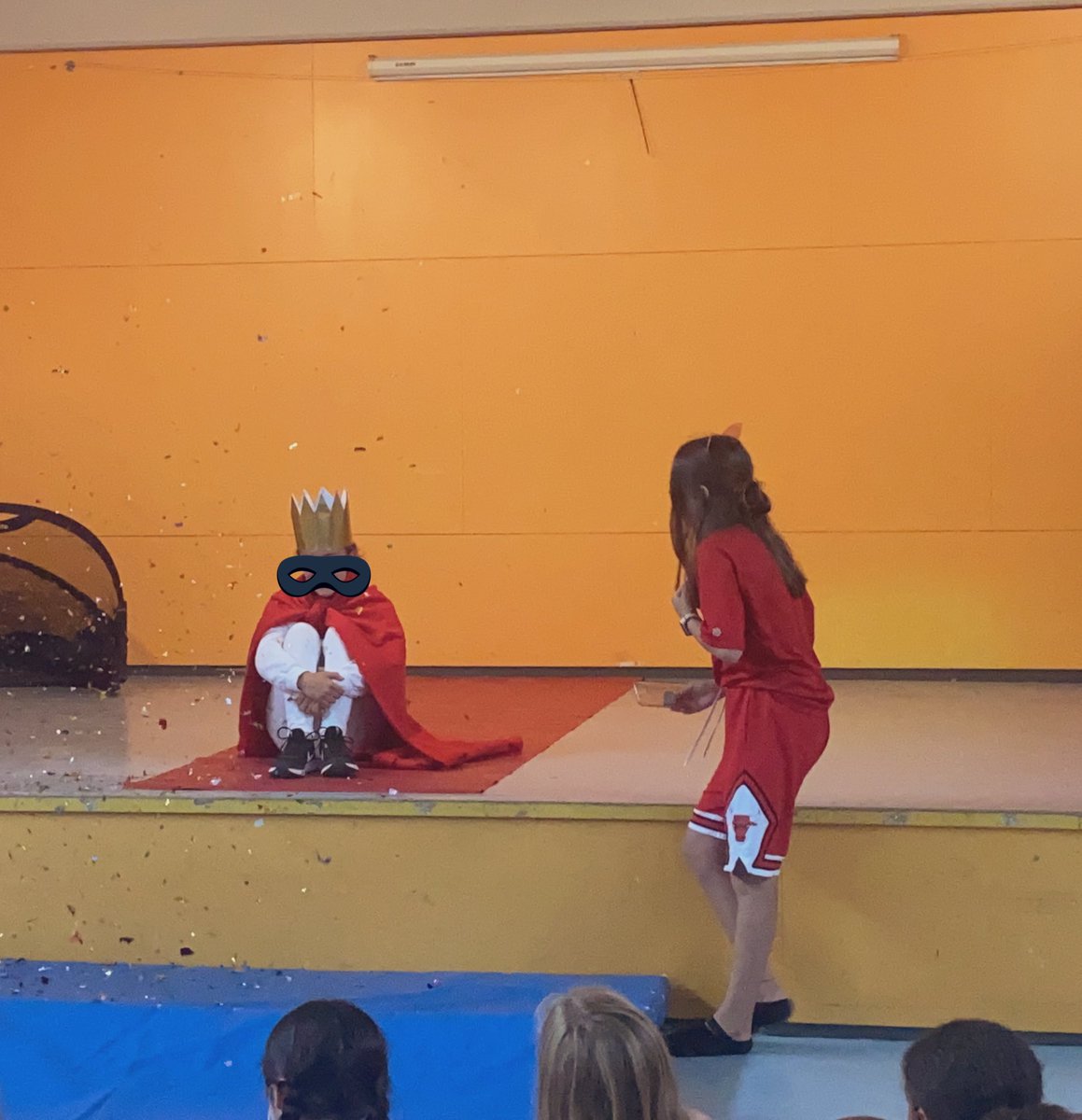 MariaRoigB's tweet image. To be honest, I’m proud🤣 It has been so much fun seeing them prepare the play and doing it! 🎭👏🏼 #EnglishProject #TheLittlePrince