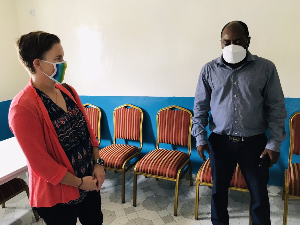 La Oficial de Asuntos Públicos <a href="/luckemeg/">Meghan Luckett</a> visita el proyecto <a href="/EmegOficial/">EMEG OFICIAL</a> para conocer en primera persona los logros y desafíos de la organización y establecer estrategias de cooperación. #emprendimiento