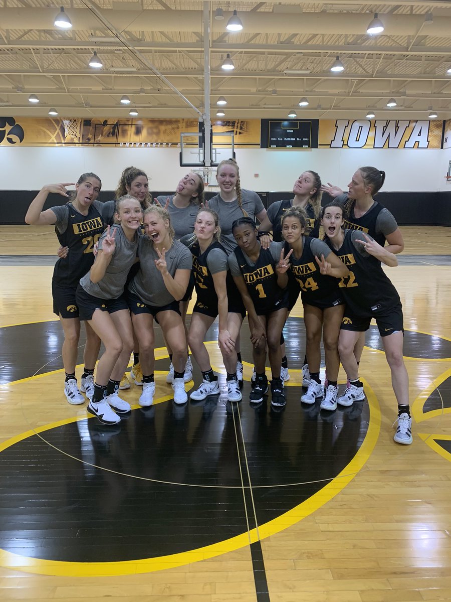 First official Team Photo of our 2021-‘22 Hawks!😀 And, yes! This team is pretty fun! We already ❤️ ‘em! We know you will, too!😊 Great Day 1! Can’t wait for Day2!👊🏼