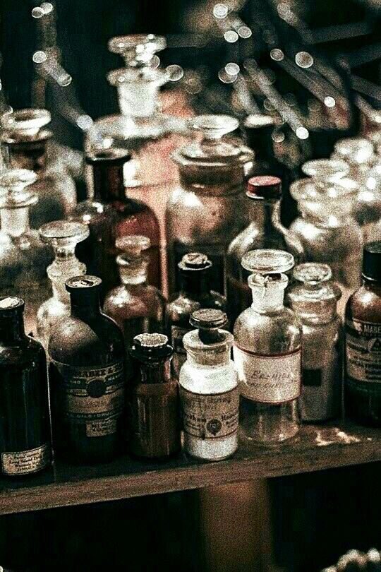 lightsontroian's tweet photo. 𝐦𝐲 𝐟𝐚𝐯𝐨𝐮𝐫𝐢𝐭𝐞 𝐩𝐨𝐭𝐢𝐨𝐧 ⨾ polyjuice https://t.co/4YuzLcms9u
