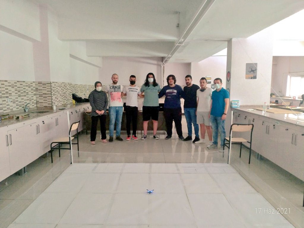 andadernegi's tweet photo. ✈️✈️Uçan Andalar, Teknofest 2021 Sürü İHA yarışmasında ilk iki aşamayı geçerek finale kalmayı başardılar.
@UcanAndalar https://t.co/egoUQ7Rvwl