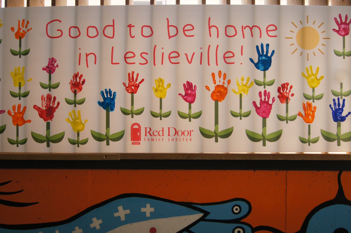 Thank you for such an amazing welcome 🏡 Leslieville! Feels good to be back! Watch the recap here: instagram.com/p/CQOdpW4B2hO/

#teamreddoor #reddoorfamilyshelter #leslieville #toronto #familyhomelessness #welcomehomereddoor #leslievillecharity