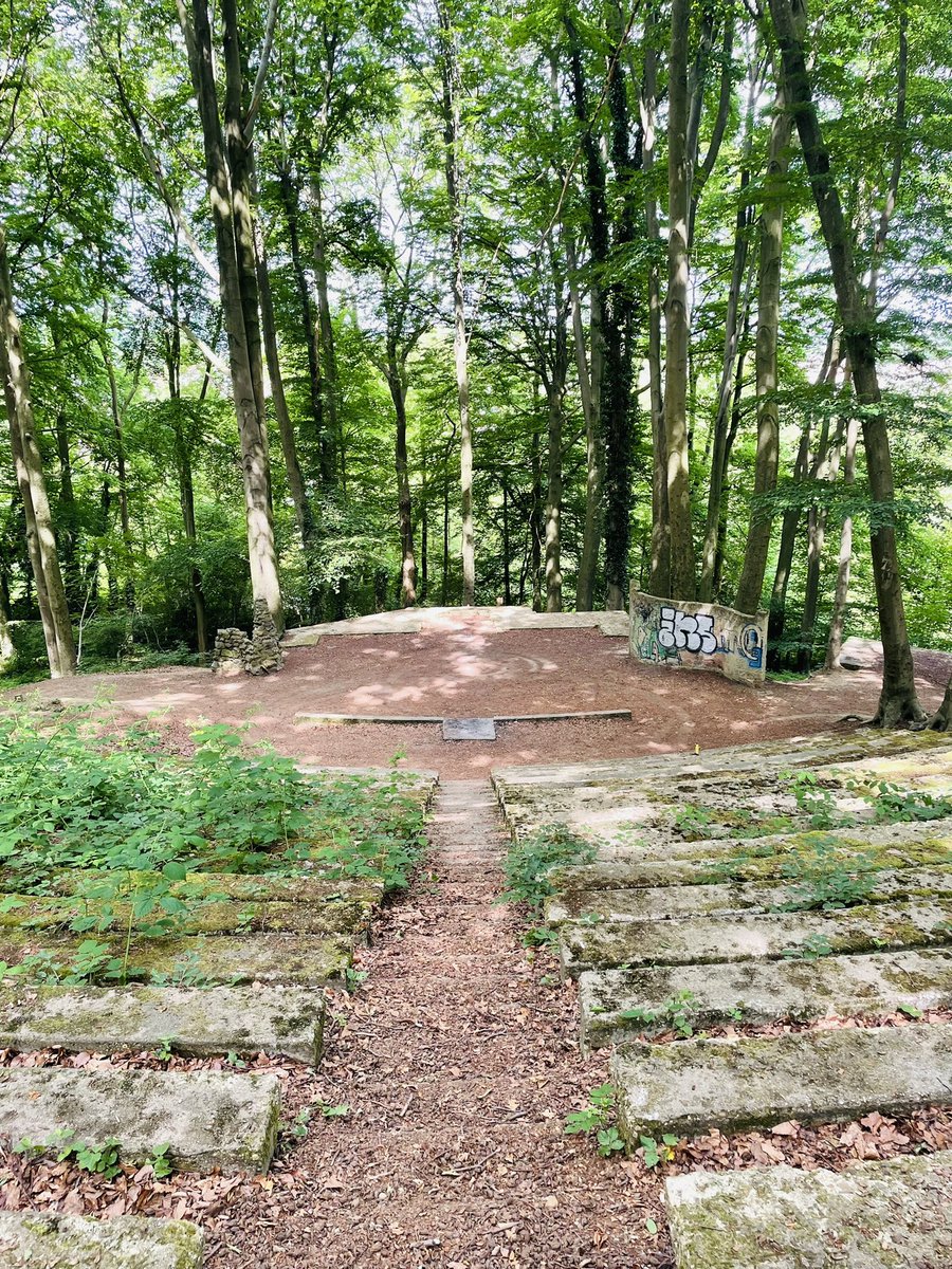 BrigitteSlenter's tweet image. Andere omgeving ontdekken🚶‍♀️ 😎#Openluchttheater #Spaubeek @magnifiekZL