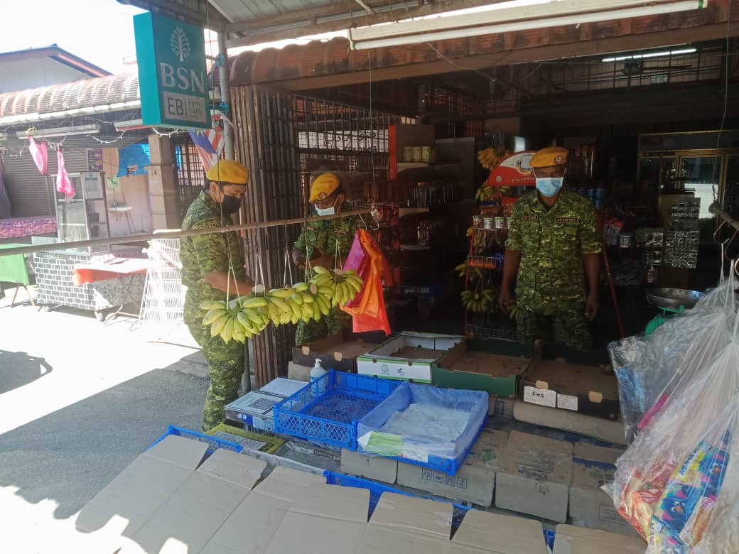 OPS LANDAI 2.0 RELA DAERAH ROMPIN
16/6/2021(Rabu)
@abdaziz_sidi
@pahang_media
#setiaberbakti
#NormaBaharu
#Malaysiabebascovid
#StayHomeStaySafe https://t.co/IwbV2VS4CR