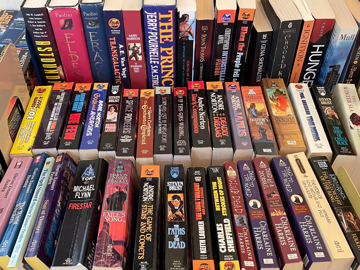 hersheylibrary's tweet photo. The @Friends_HPL pop-up  book sale ends on Wednesday, June 30. Book donations accepted until then. 📚Friends Annual Book Sale begins Friday, July 30 with 🤗Preview Night. 6-8 pm for Friends members! https://t.co/67UqC6eXNG