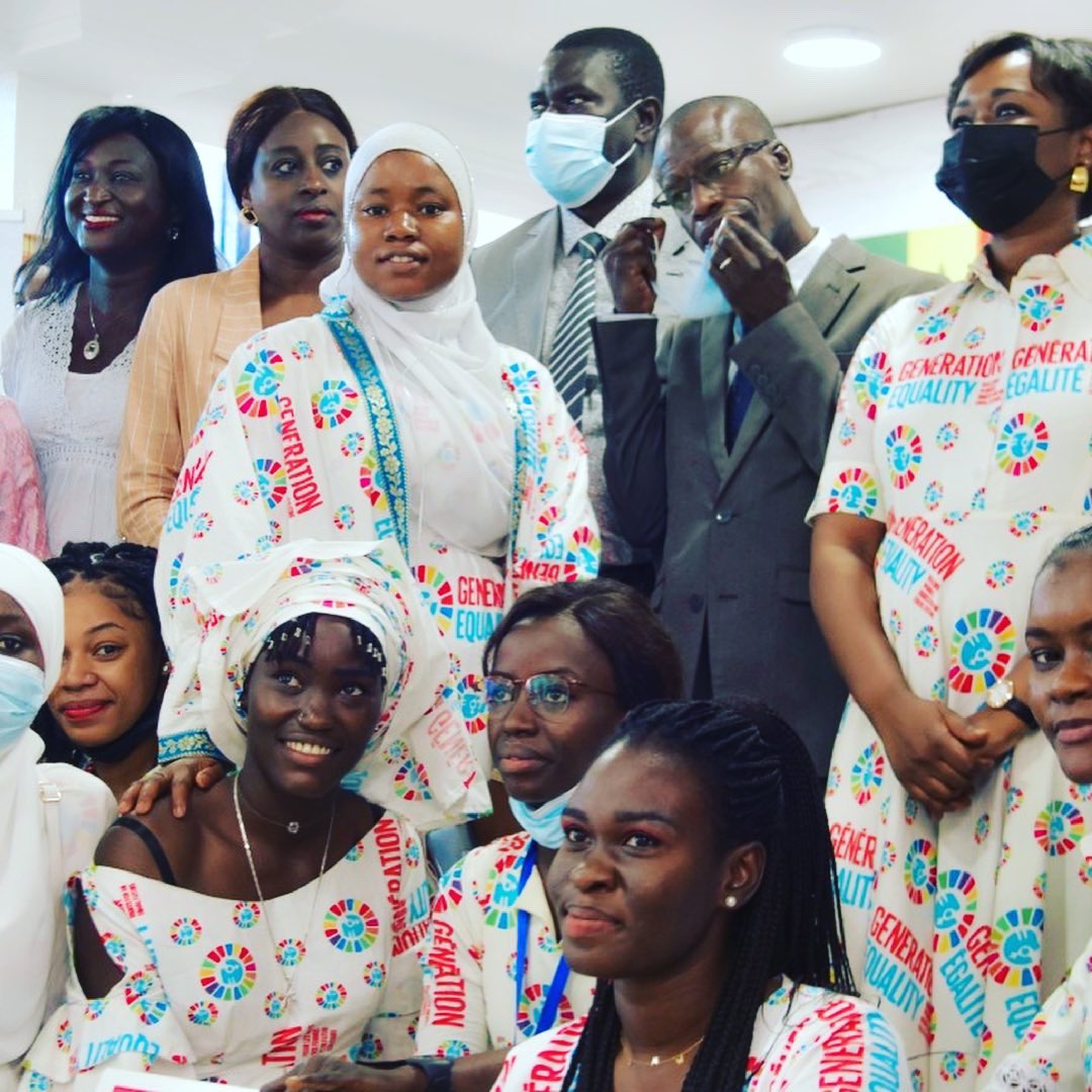 Paroleaujeunes's tweet photo. #ParoleAuxJeunes participe au forum génération égalité et s'engage à restituer  et  à partager l'agenda, les défis à relever avec toutes les communautés du Sénégal.
@Paroleauxjeunes: un ambassadeur
#GenerationEgalite, #TousPourElles, #Rooting4Her,@unwomenafrica, @GenEgaliteFR https://t.co/QsMi2mmBnc