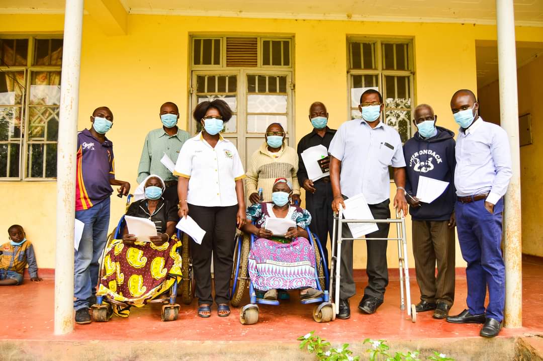 Jooustonline's tweet photo. It has been a full week for JOOUST's PAPPS project team engaging with Siaya County Persons With Disabilities leaders in Rarieda, Ugunja, Akala, Siaya, Bondo town, just to mention a few. The objective was to officially roll out the constitution.
#extendingcare
#PromotingAwareness https://t.co/3cY1HWEA2G