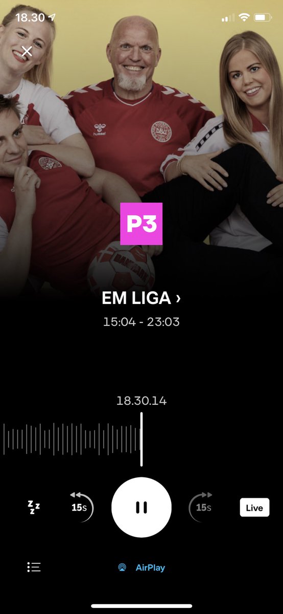 LauraJul's tweet image. Hey #Viasat 🤔 Vi havde ikke planlagt at skulle ty til radioen #nogetgikgaltviasat #ForDanmark #EURO2020