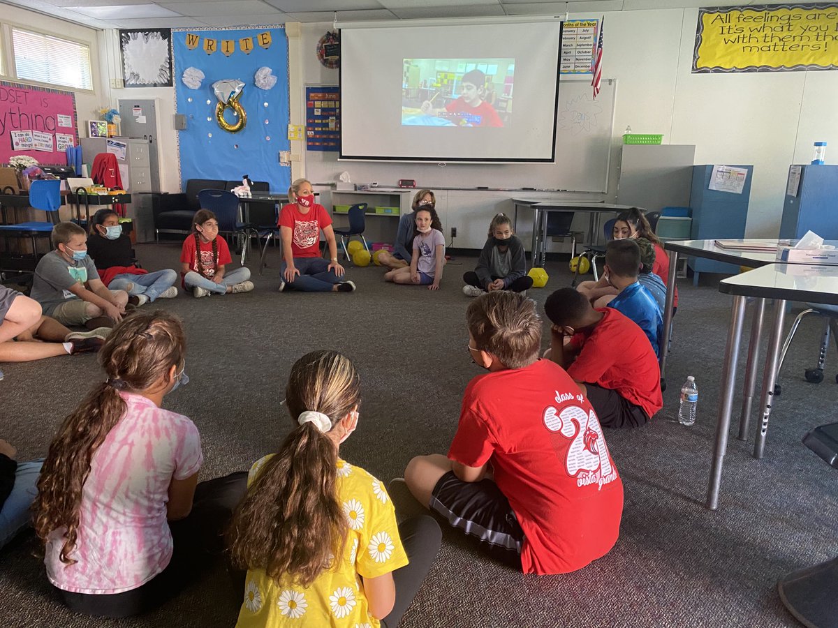 Vista Grande Cajon Valley (@vistagrandecv) on Twitter photo Morning meetings to start even the last day off right! #VistaGrandeRocks <a href="/CajonValleyUSD/">CajonValleyUSD</a> <a href="/bautistat27/">Tita Cordero-Bautista</a> #Youbelongcvusd Morning meetings to start even the last day off right! #VistaGrandeRocks <a href="/CajonValleyUSD/">CajonValleyUSD</a> <a href="/bautistat27/">Tita Cordero-Bautista</a> #Youbelongcvusd