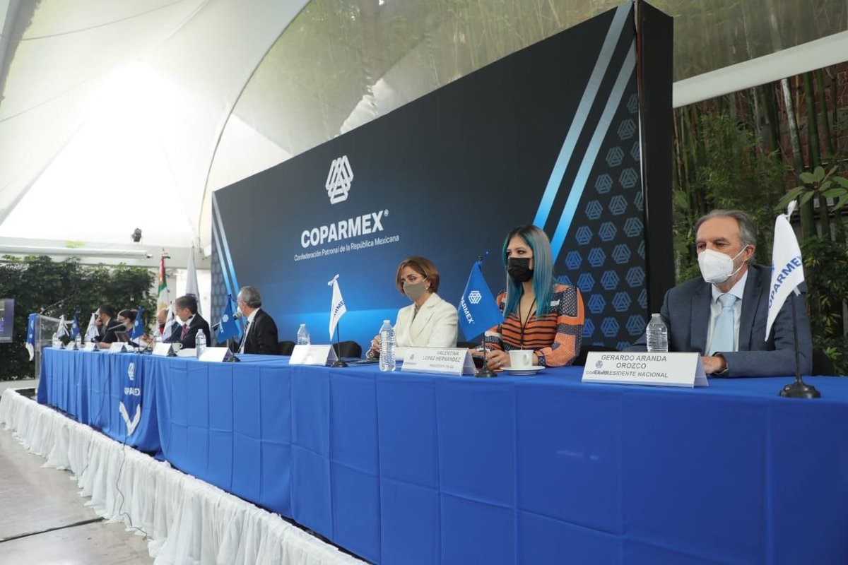 Coparmex's tweet photo. 🔵 Esta mañana sesionó la Asamblea Ordinaria, órgano supremo de #Coparmex, con la participación presencial y virtual de las y los presidentes de nuestros Centros Empresariales. https://t.co/anQ1ZOaq5z