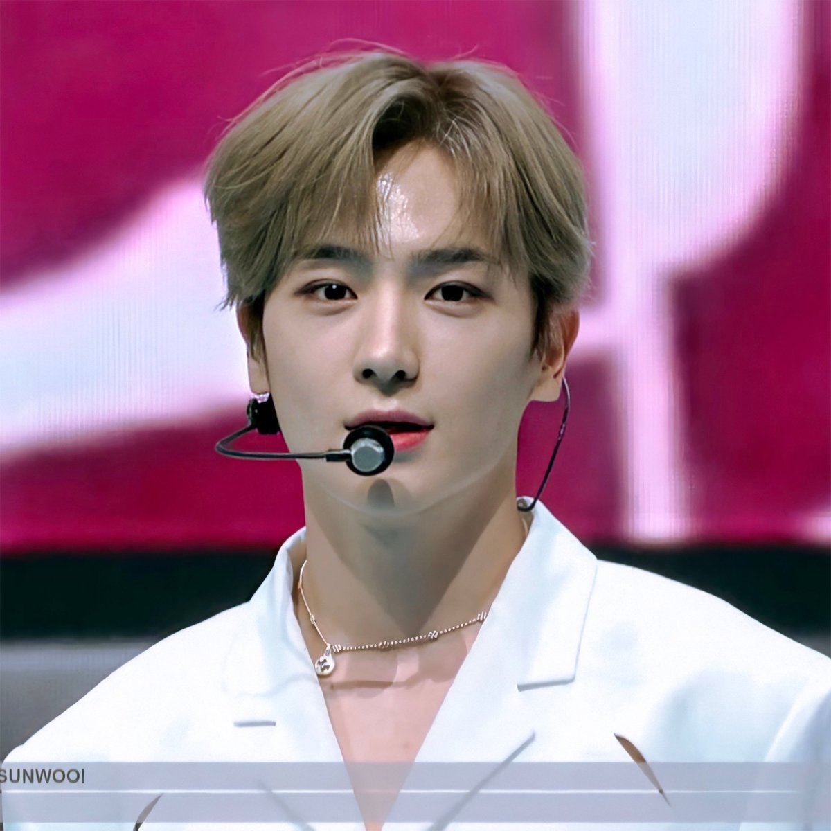 ddxxdd222's tweet photo. 애쉬 최고 ♡ https://t.co/ZfjDjhqjy6