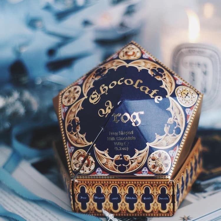 lightsontroian's tweet photo. 𝐦𝐲 𝐟𝐚𝐯𝐨𝐮𝐫𝐢𝐭𝐞 𝐟𝐨𝐨𝐝 ⨾ chocolate frogs https://t.co/zm6m6imL4R