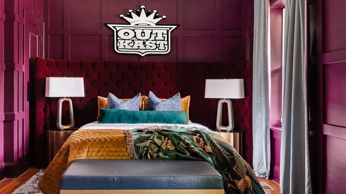 GAFollowers's tweet photo. “The Dungeon” where OutKast recorded some of their legendary songs has now been listed on AirBnB.

@BigBoi is the host and it’s located in Lakewood Heights. 🔥🔥🔥 https://t.co/aWxDJsifYc