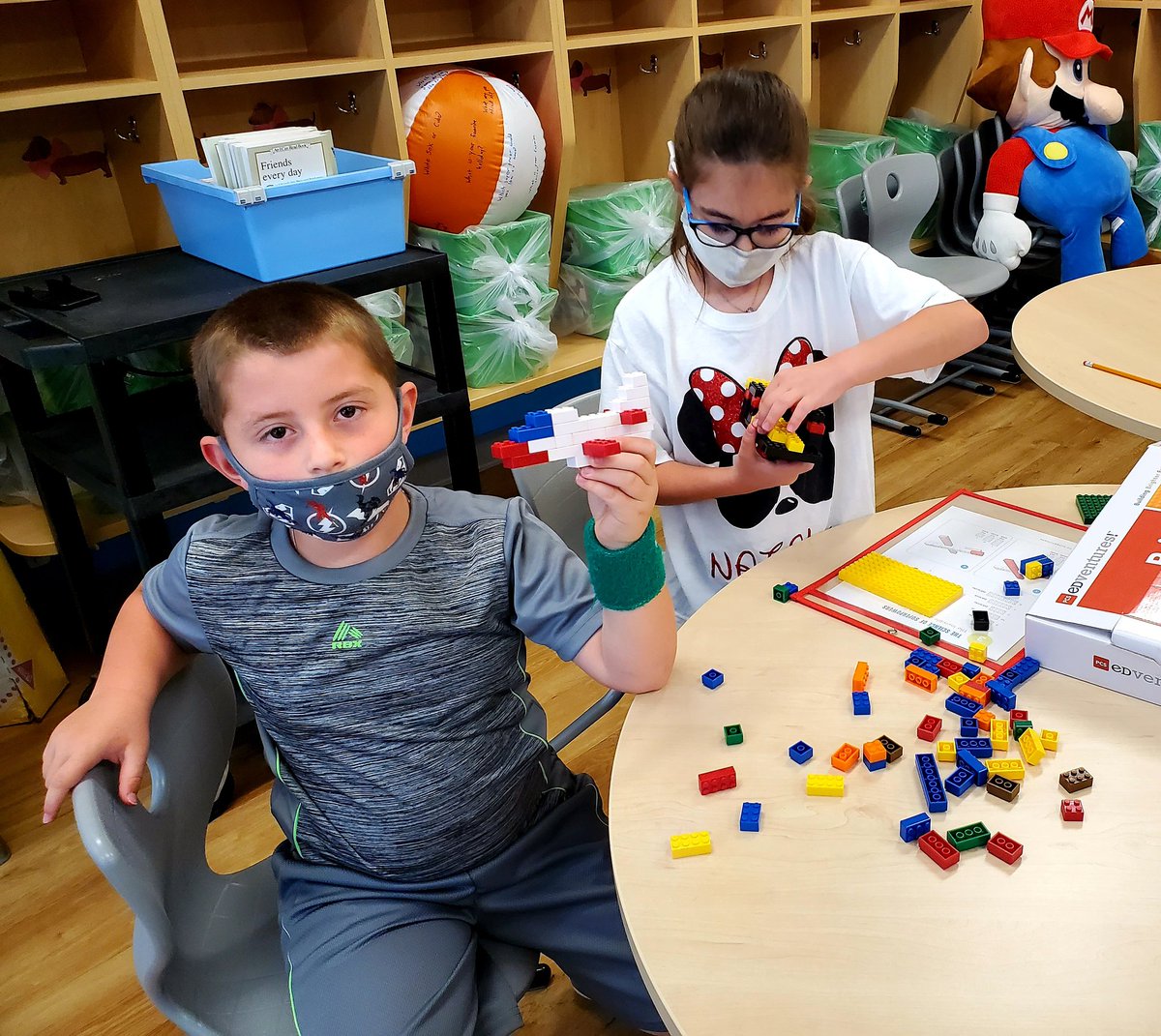 Mr. Shizas tweet media