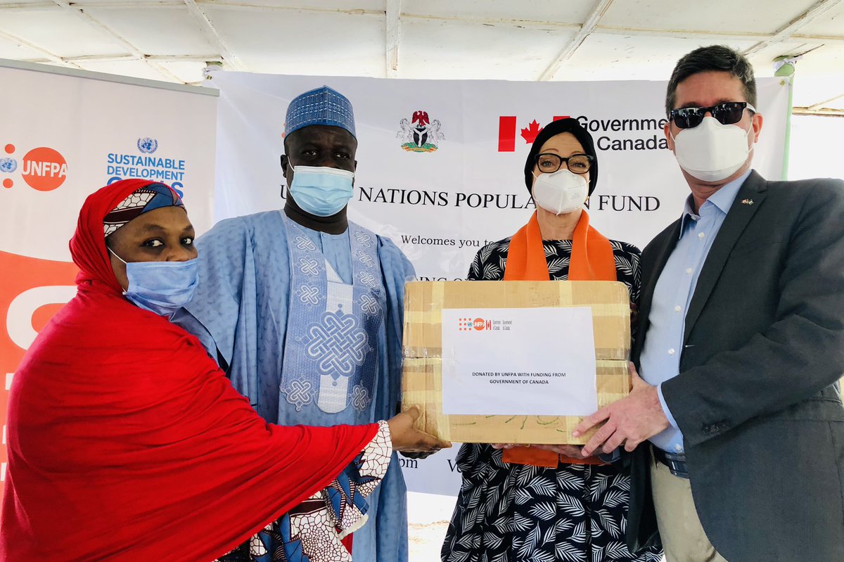 NicolasJSimard's tweet photo. Ensuring girls education contribute to reduce early marriage & early pregnancy, wich have devastating consequences for them. Glad to see with @ullamuller great results from the @UNFPANigeria project funded by π¨π¦ at Maryam Abacha Hospital & adolescent girls safe spaces in #Bodinga https://t.co/ppzJeYs7oF