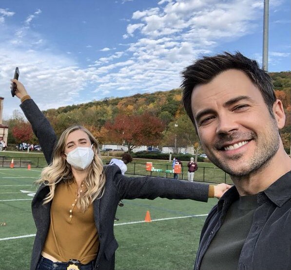 michaelazeke's tweet photo. Melissa and Matt are amazing actors and I would love to keep seeing them working together 🥺

#SaveManifest #828RideOrDie https://t.co/1c9ZcLhc9Z