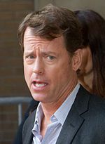 Happy Birthday to Greg Kinnear     