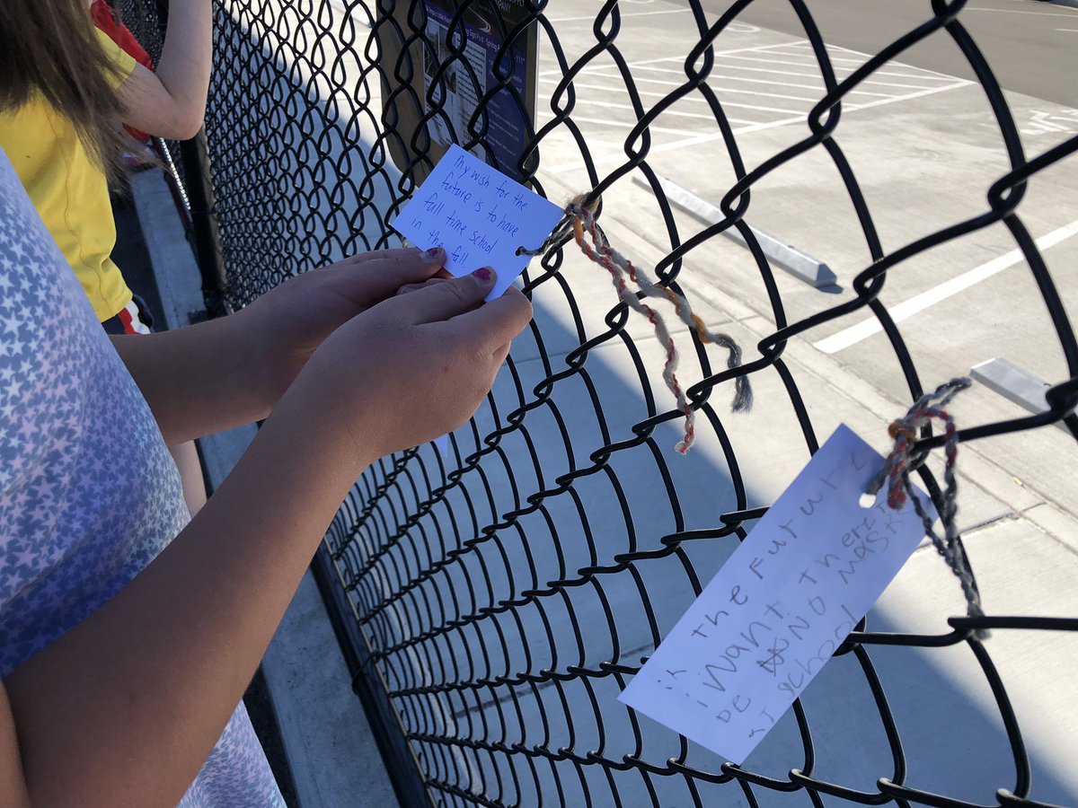 mrsbelcherqae's tweet image. What are your memories from the 2020-2021 school year? Why are your wishes for next year? Come read K-5 #QAE thoughts around our school yard! #spsconnects @MsAppelQAE