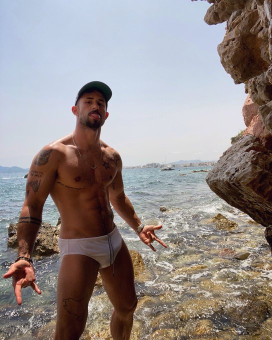 Ibiza 2021 ???? https://t.co/nc8u2KvA0M