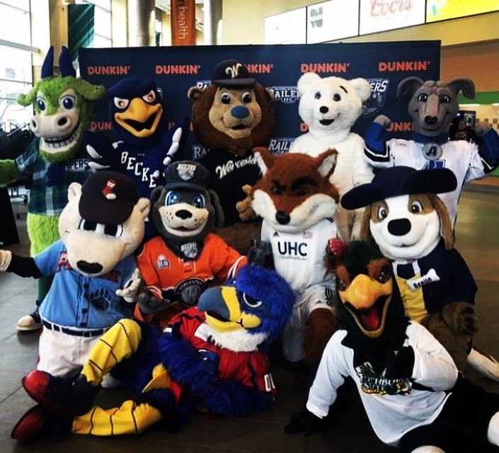 Happy National Mascot Day to all my friends out there!  Hope everyone can make it out to the game tonight to celebrate! #NationalMascotDay