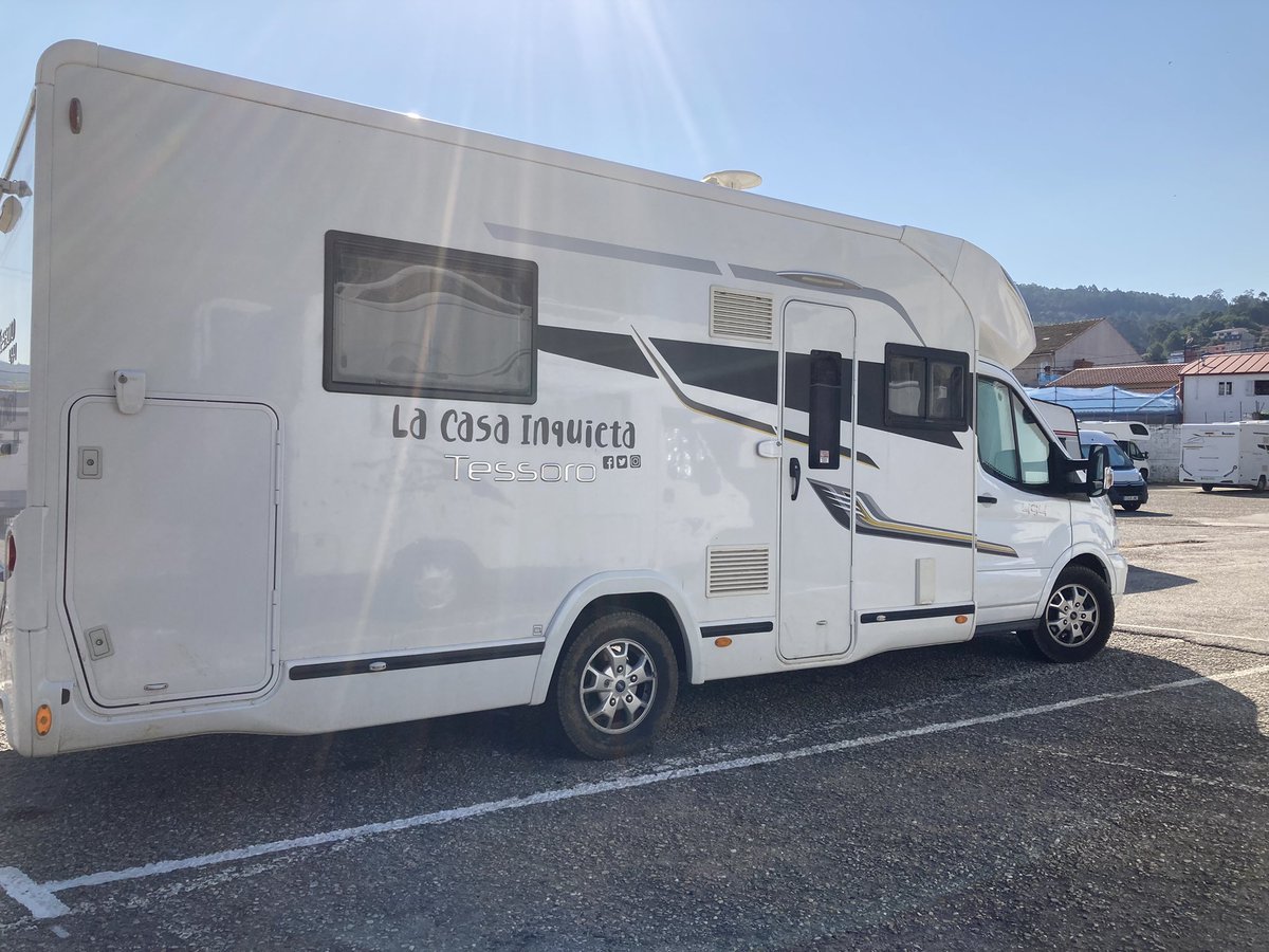 CasaInquieta's tweet photo. Parada en el área de autocaravanas de #Vigo #parquingvigolaguia 
Noche perfecta, buen servicio de cambio de aguas y dueño encantador que nos dio toda la info. Sin duda buen lugar👏
@caravanasprin #benimar @xavierllastarri @DometicBCN @WebastoGroup @pegatinasdecar1 @ThetfordCorp https://t.co/VplXH3fqEt
