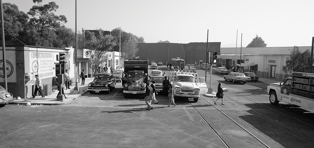 Aaron Weintraub, Co-founder of MR. X, speaks to VFX Voice about the craft of the invisible effects in #Roma (2018). Find out more here: rb.gy/oimz8q