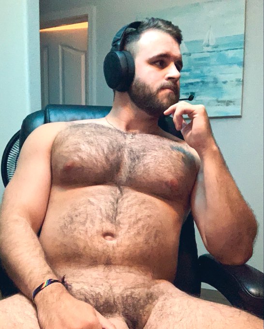 Work from home vibes 😌 https://t.co/ezIcHrjywD