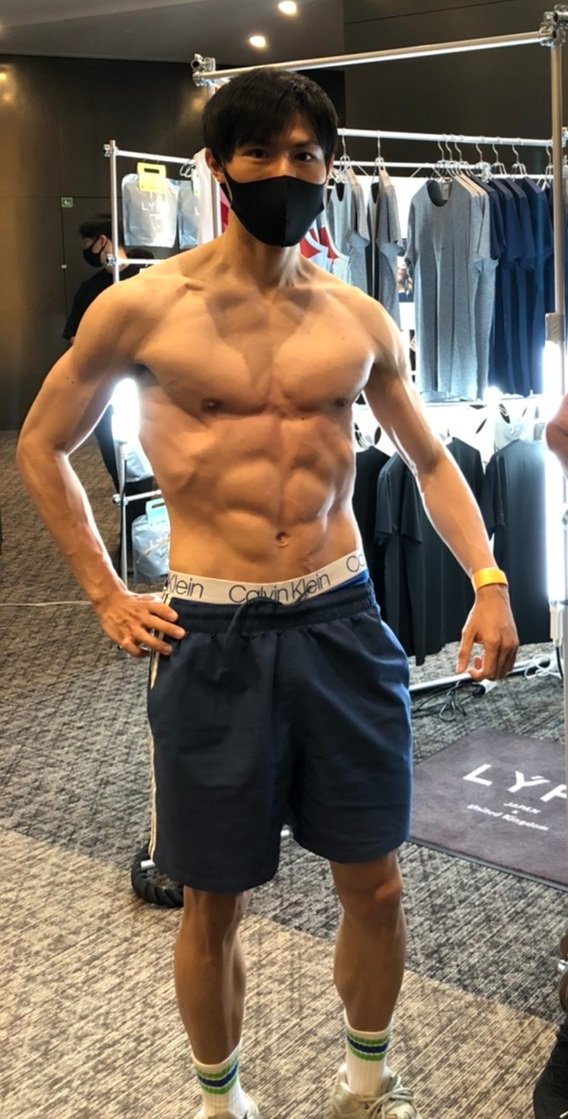 とよむーの彫刻body成長日記 21 5 23 増量中 周りと同じ自分でいる必要なんてないよな 目標があるなら最短ルートを歩むべき やっぱり色んな事あるけど筋トレが大好きや みんなおやぷみ 筋トレ 目標 エッセンシャル思考 筋