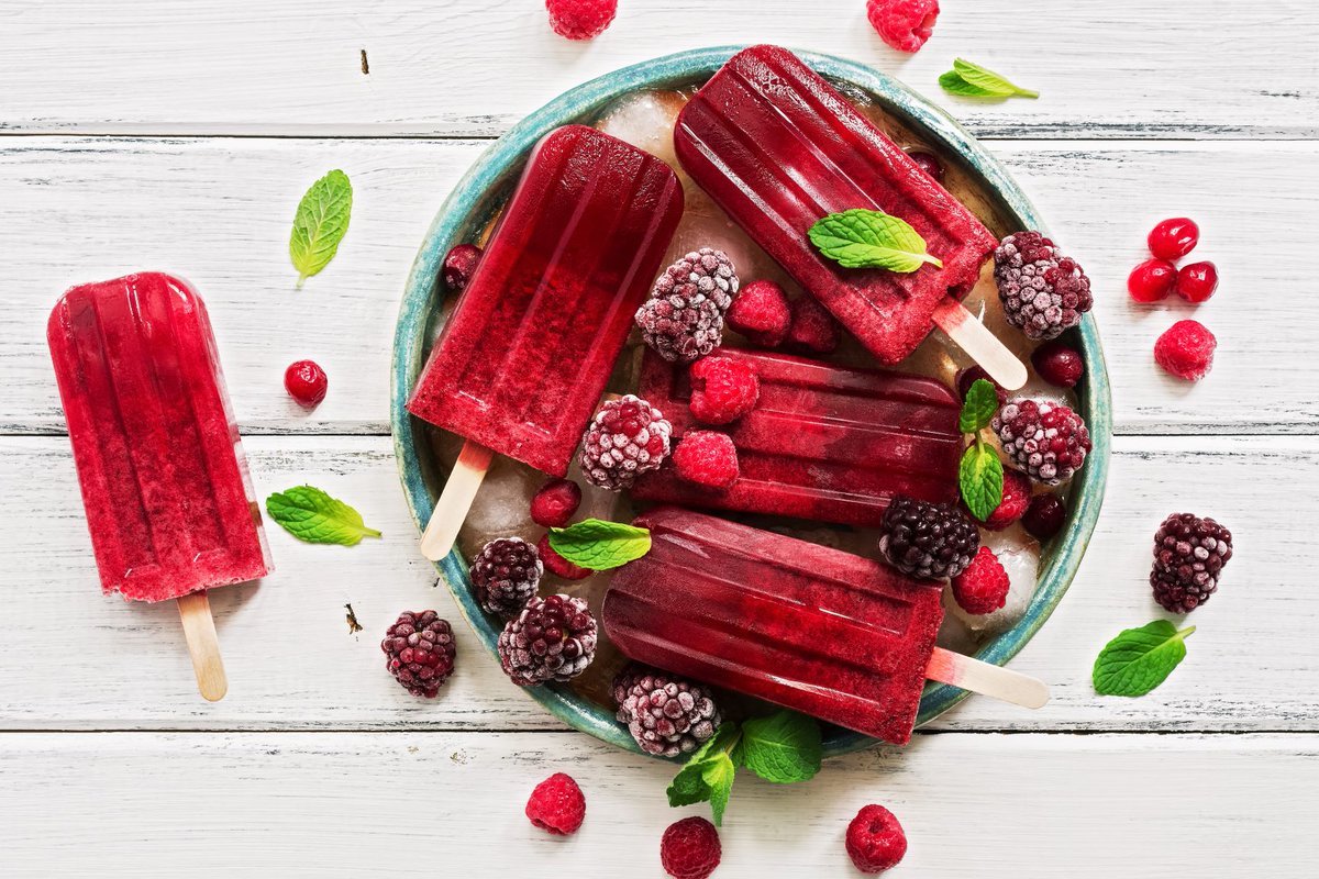 Homemade popsicles are a fun and delicious way to beat the summer heat.
.
.
.
#summer #popicles #tasty #fuirty #refreshing #homemade #cool #summertreats #food #falvours #yummy https://t.co/PaXRYQg9pd