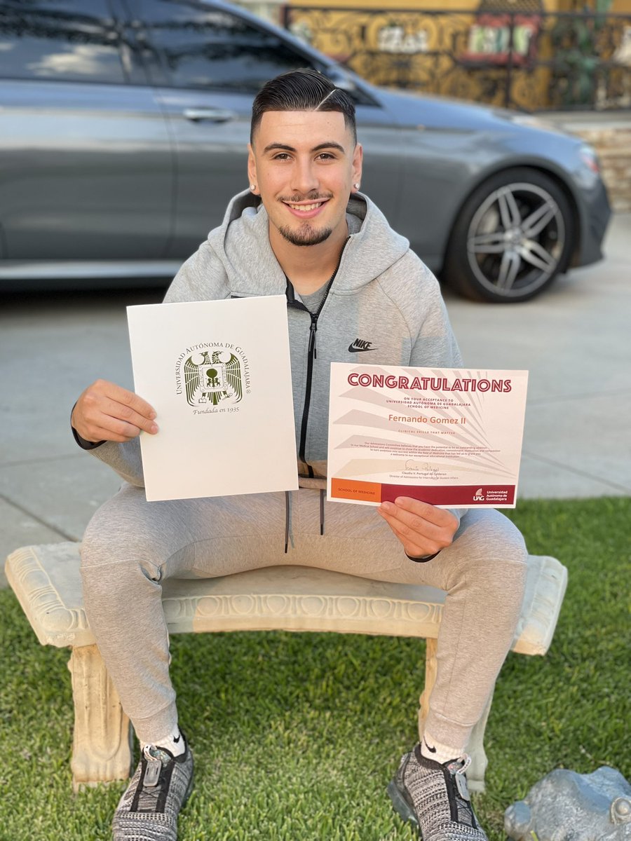 fernandogomezii's tweet photo. I’m excited to announce that I will be attending medical school this July at UAG School of Medicine. The journey has been humbling and now I’m an aspiring future physician 👨🏻‍⚕️. Thank you to everyone who has helped me throughout this journey all the sacrifices I made are worth it! https://t.co/7gazkLaIcA
