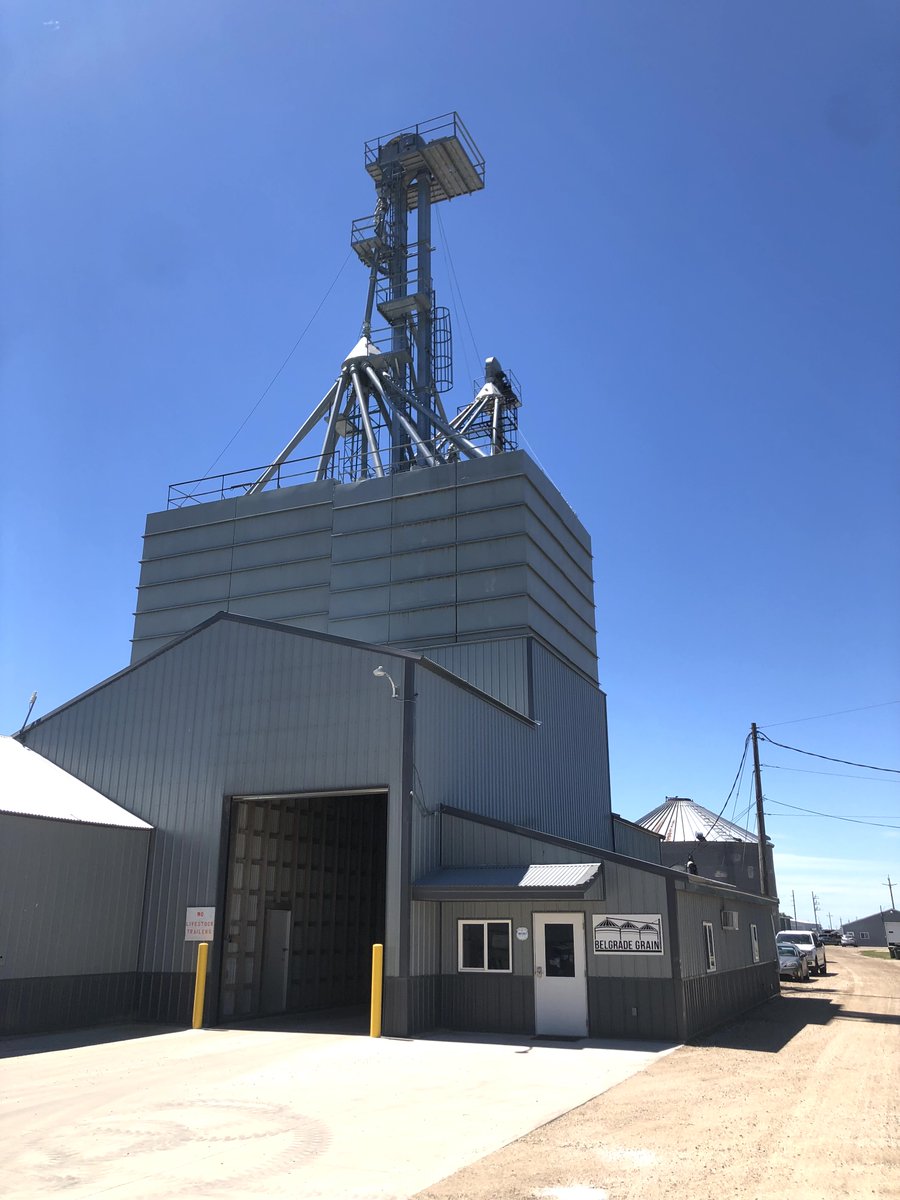 EasyAutoInc's tweet image. Our VP of Sales was able to stop out at a customer&apos;s site this week.  Isaac from Anderson Farms said that the system batches four loads of feed, completely unattended.  This allows one person to both mix and deliver all the feed.  Talk about efficiency!  
#easyautomation