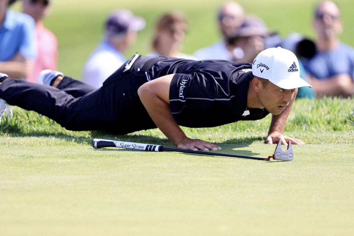 Rachel_Bleier's tweet photo. Xander has excellent push-up form. 👌 https://t.co/LKFzHF8bO4
